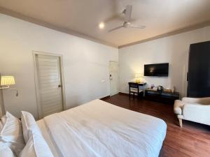 BedChambers Premium Suites, Sector 29 Gurgaon