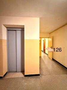KK Cozy Apartment next to Metro