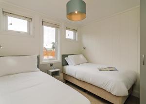 Canterbury Reach Lodge Retreat