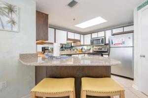 Phoenix VIII 8802 condo