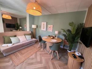 Jungle Deluxe Appartement élégant et cosy au centre de Fontainebleau, proche INSEAD