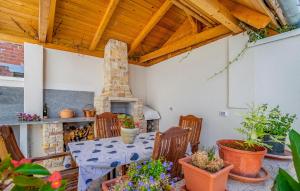 Amazing Apartment In Premantura