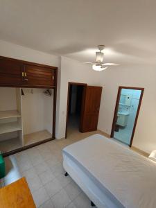 House in Tombo of the surfer family, full kitchen