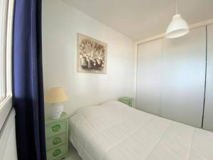 Appartement VUE SUR MER avec terrasse, plage Grève Blanche TREGASTEL - Réf 791