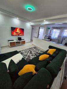 CM Snug stay -Naivegas Apartments