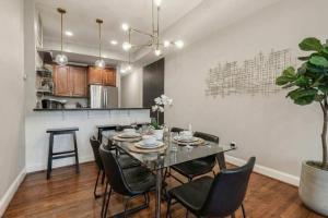 Luxury 3BR with Parking in Heart of DC - Steps to Metro