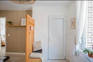 Idéal PRO & Couple - 2 Logements Thème Boho Chic RDC & Dandy 1er étage - Quartier Calme - Jardin - WIFI HD - Smart TV - Parking Gratuit - Proche Centre & Transports - Ask Home