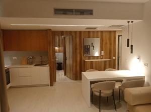 Horizon Residence 2-2 Sea View