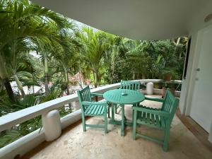 Blue angel 26 a pasos de la 5av y la playa