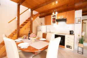 Apartment Maja-Quiet Island Escape