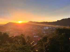 Hanthana Heights