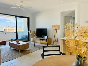 The Sunlit Coastal Retreat