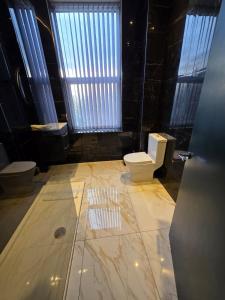 Latimer Flat 4 - Spacious 2-Bed Apt - Sleeps 6