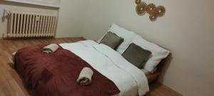 Quiet Apartment Near Prosek Metro, Line C