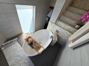 Kiwara at C, Gordons Bay