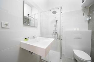 Color Boutique Studio Downtown Hideaway