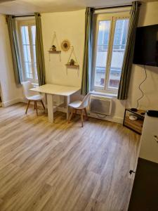 Studio scandinave près de la Cathédrale - Narbonne