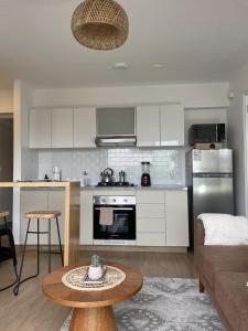 Barrio el Golf Departamento con Vista Costanera Center