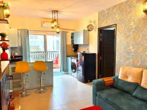 Peaceful 1BHK Workation Stay with Shared Pool in Siolim