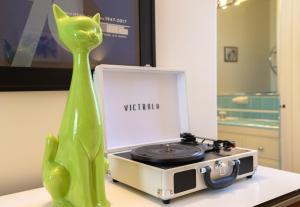 The Hideaway - 21 and Over - A Town & Desert Boutique Hotel