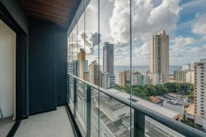 Lofts de luxo com Varanda e Vista Mar Academia e Piscina no Corredor da Vitoria