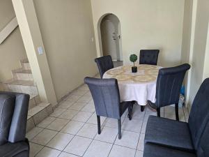 Home at the beach 1 Hawaan View