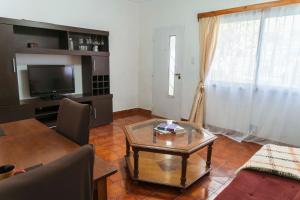 Casa cerca del centro luminosa y tranquila con patio