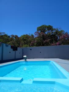 Casa com Piscina e ampla area de festas