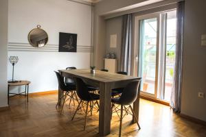 Spacious 3BR in Koukaki, Near Acropolis