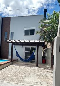 Casa 2 suites com piscina