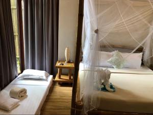 Beachfront Villa with Sunset View !