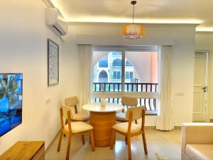 Cozy Bright 1BHK Apartment in Siolim