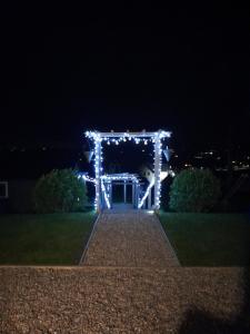 Inch View Cabin with Hot Tub & Sauna