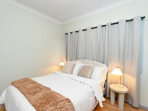 Hunter Valley Modern 4-Bedroom House