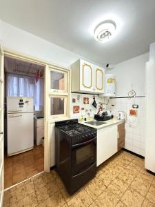 Depto de 3 ambientes a una cuadra del Casino