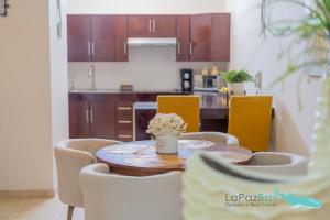 Renovated Apartment Steps from the Malecon & Beach