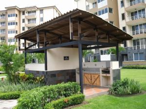 COSTA LINDA Charming 1-03