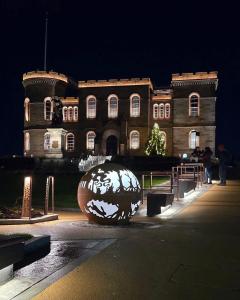 Stā by The Bridge, Inverness City Centre