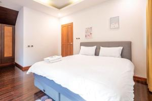 Thai Home Villa 3BR near Hollywood