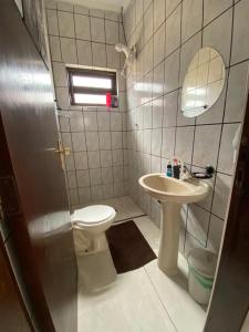 Casa com piscina em Mongaguá Próximo a Plataforma