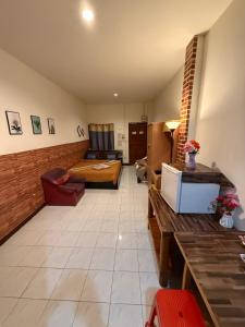 แสนดีเพลส เกสเฮ้าท์ จอมทอง