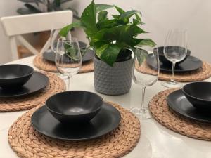 Peaceful DT Condo | Saddledome | HeatedParking