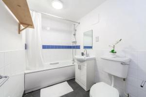 1-Bed Flat- 7 min Walk to Farringdon Station