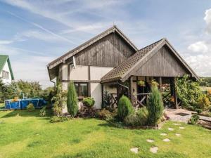 Comfortable holiday home on Lake Jamno, Podamirowo