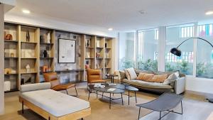 HOM I Amplio e Inmejorable Depto 1D1B Santiago B309