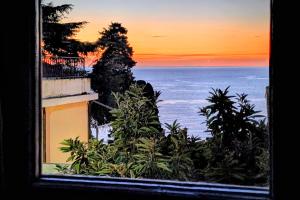 Meine Sonne Riviera, appartamento storico con vista mare, terrazzo e parcheggio