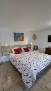 Studio 28m2 climatisé,WIFI, proche des calanques,plages