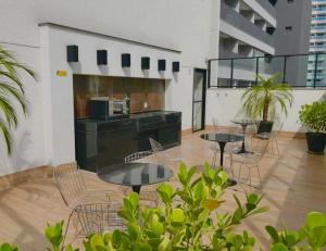 Modern Studio with Garage - Downtown SP