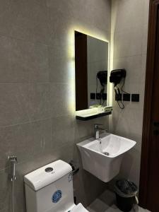 استديو هادئ بدخول ذاتي