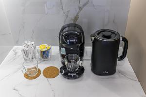 Matisse Coresi Apartment with Free Private Parking